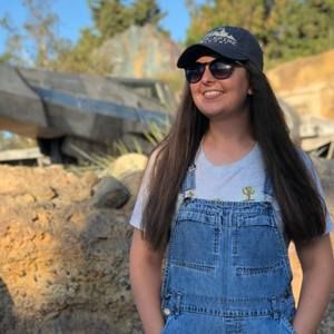 Meet your Posher, Alyssa